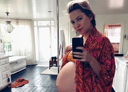 &#8220;Mỹ nhân vạn người mê&#8221; Kate Hudson sinh con thứ ba ở tuổi 39