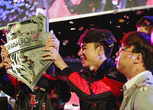 Zeros cầm Aatrox gánh team rank Hàn cực ghê, nhưng đáng tiếc phía bên kia là 2 tuyển thủ của Afreeca và SKT Untara