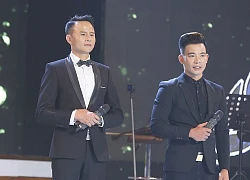 Chàng phi công Việt kiều Mỹ khoe ngoại hình nam tính, giọng hát lạ trên sân khấu Bolero