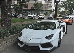 Siêu xe Pagani 80 tỷ đồng của Minh "nhựa" chính thức có biển trắng, lăn bánh trên đường phố Việt Nam