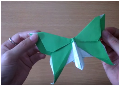 Cách gấp con bướm bằng giấy theo phong cách origami