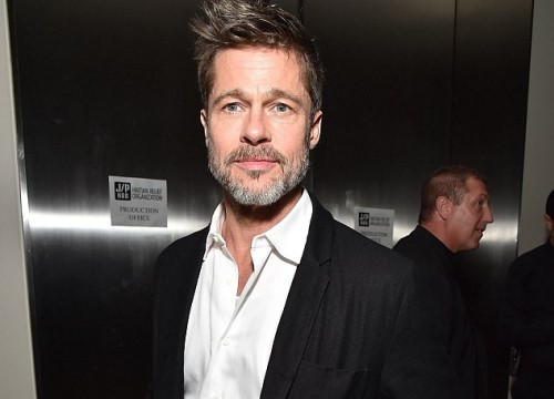 Lộ hình ảnh Brad Pitt thân mật với 'bạn gái tin đồn' tại sự kiện