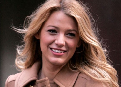 Blake Lively tham gia sản xuất series Gossip Girl cùng Amazon