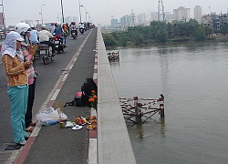 Giận bạn trai, cô gái dựng hiện trường giả nhảy cầu Sài Gòn?