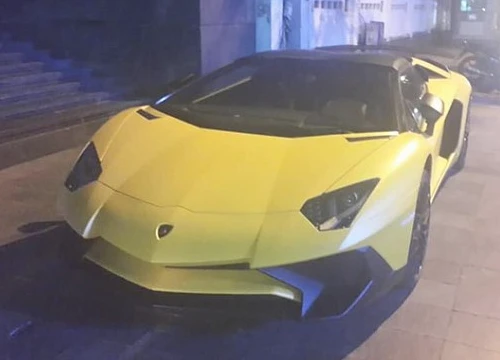 Hàng khủng lamborghini aventador sv mui trần trên phố hà nội