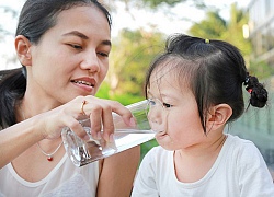 Nguyên nhân và cách phòng tránh bệnh tiêu chảy cho trẻ lúc giao mùa