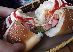 Quán 'bánh mì đắp chăn' hút khách nhờ tên lạ ở Hà Nội