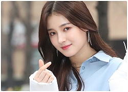 Xinh đẹp là thế nhưng Nancy (MOMOLAND) lại bị cameraman "kì thị", nhất quyết không cho lên hình