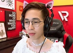 Giữ đúng lời hứa với fan, ViruSs "mặc váy" livestream mừng "Thằng điên" đạt No.1 trending Youtube