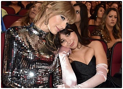 Loạt khoảnh khắc ngọt lịm đốn tim fan tại AMAs 2018: Camila Cabello nũng nịu dụi đầu vào Taylor Swift!