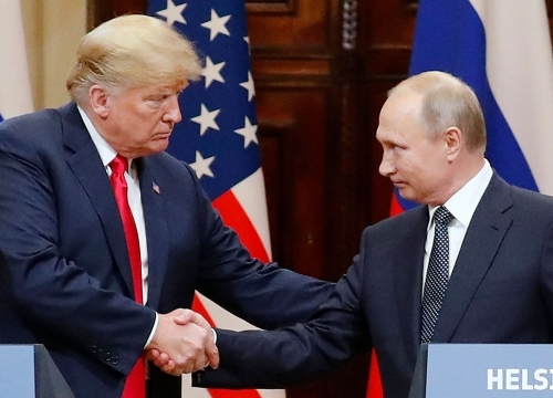 Putin muốn ký thỏa thuận, Trump ngó lơ