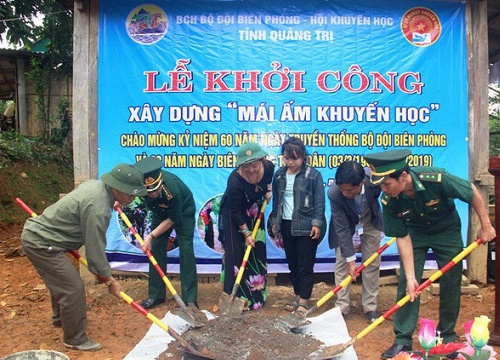 Quảng Trị: Bộ đội Biên phòng chắp cánh tương lai cho học sinh nghèo vùng biên giới