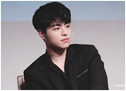 Bị antifan chiếu laser, Knet lo lắng Junhoe (iKON) có thể sẽ... bị mù lòa