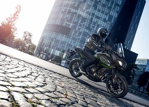 Kawasaki Versys 650 2019 ra mắt với bộ tem và màu mới đẹp hơn