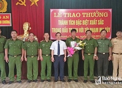 Khen thưởng lực lượng phá án vụ bắt 2 kẻ mang 30 bánh ma túy vào TP.HCM tiêu thụ