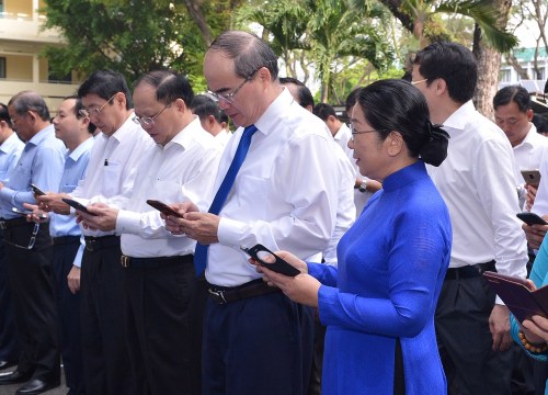 Lãnh đạo TP.Hồ Chí Minh nhắn tin ủng hộ người nghèo