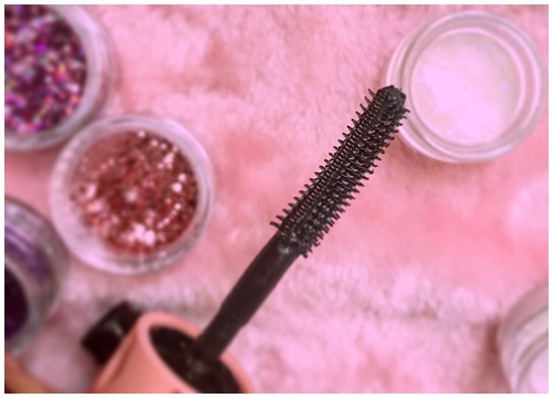 Mascara Roller Lash Benefit có đáng để bỏ ra $25 ?