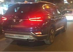 Hyundai Santa Fe 2019 lăn bánh trên đường phố Hà Nội trước ngày ra mắt