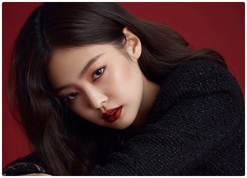 Jennie đại diện cho BlackPink đối đầu với Red Velvet, TWICE bằng màn debut solo vào tháng 11