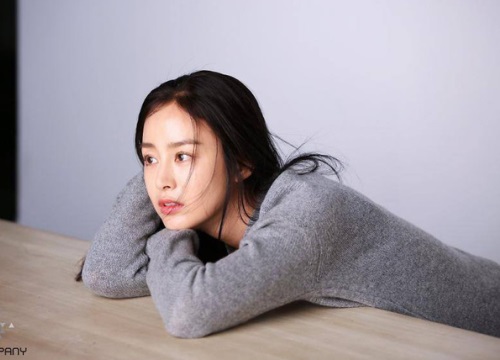 Kim Tae Hee trải lòng về chuyện thẩm mỹ sau gần 3 năm nghỉ kết hôn sinh con