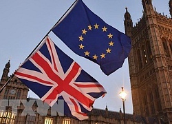 Thủ tướng Anh có thể kéo dài thời kỳ chuyển tiếp hậu Brexit