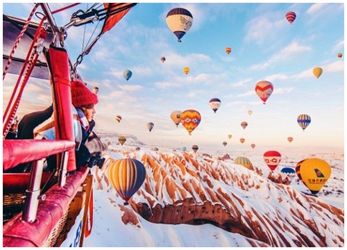 Đến Cappadocia ngắm trọn khung cảnh đất trời từ khinh khí cầu khổng lồ