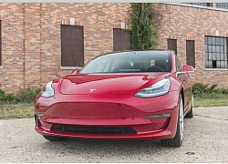 Tesla Model 3 chính thức tung ra phiên bản tầm trung với "giá mềm" 45.000 USD