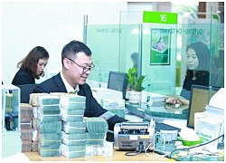 Tin chứng khoán 23/10: Vietcombank lãi 11.683 tỷ đồng sau 9 tháng, tăng 47%