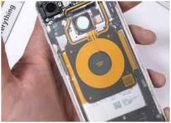 Đây là Google Pixel 3 được độ vỏ trong suốt cực kỳ thú vị