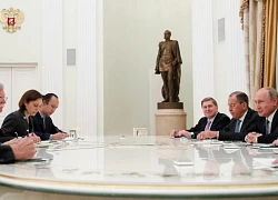 'Diều hâu nước Mỹ' chuyển thông điệp cứng rắn tới Tổng thống Putin