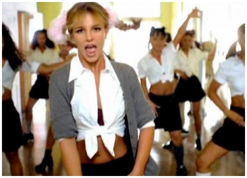 Ngày này 20 năm về trước, '...Baby One More Time' ra đời làm 'rung chuyển' cả cục diện làng nhạc Pop!