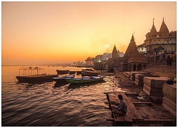 Varanasi, bụi đường vương áo