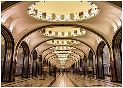 Moscow metro cung điện lộng lẫy dưới lòng đất