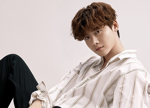 Dù sắp tới thời hạn nhập ngũ nhưng Lee Jong Suk vẫn nhận phim liên tục