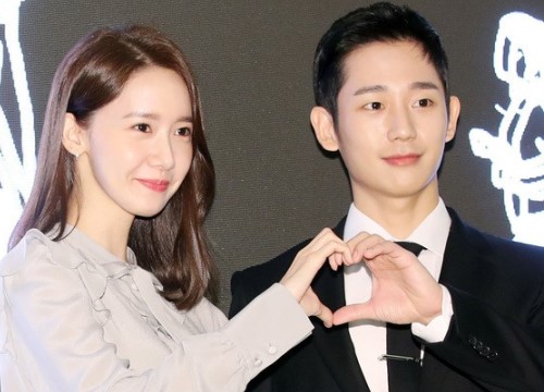 Nữ thần Yoona và mỹ nam Jung Hae In giống nhau bất ngờ, đẹp đôi đến mức trông như đóng phim tại sự kiện