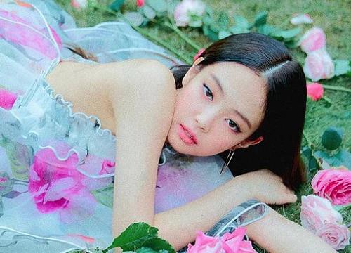 Công khai "kể xấu" chủ tịch YG, fan "cảnh báo" Jennie coi chừng bị hoãn ngày ra mắt solo