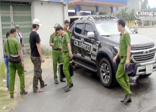 Cảnh giác thủ đoạn trộm tài sản ô-tô dừng nghỉ ven đường