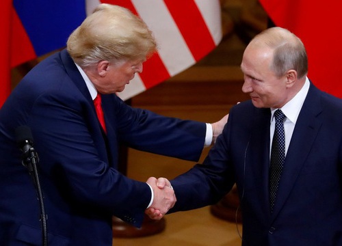 Lời đề nghị đặc biệt khiến ông Trump và ông Putin hoãn gặp ở Pháp