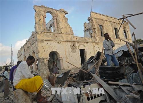 Thương vong tăng mạnh trong loạt vụ đánh bom liều chết tại Somalia