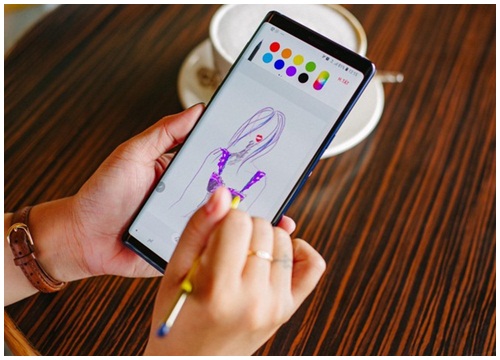 Đây chính là smartphone phù hợp dành cho những người muốn "gánh cả thế giới" trên vai