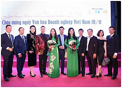 NTK Đỗ Trịnh Hoài Nam cùng NSND Thanh Hoa làm giám khảo Liên hoan tiếng hát Doanh nhân