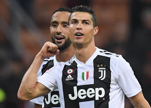 Tội đồ Higuain làm nền cho Ronaldo, AC Milan 'sấp mặt' trước Juventus