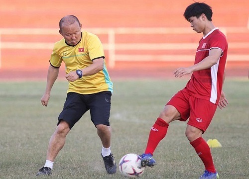 Đứng đầu lượt bình chọn cầu thủ xuất sắc nhất AFF CUP 2018, Công Phượng được hy vọng tỏa sáng trong trận đấu tối nay