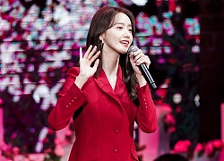 Phản ứng bất ngờ của YoonA khi biết rằng một fan tại Việt Nam đã rất vất vả để đến được buổi fan meeting của cô tại Đài Loan