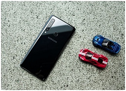 Samsung Galaxy A9 với 4 camera sau sắp lên kệ, giá 12,49 triệu đồng