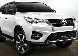 Toyota Fortuner TRD Sportivo 2 sắp trình làng, tiện nghi hơn