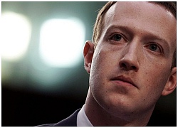 Các nhà đầu tư Facebook kêu gọi Mark Zuckerberg từ chức Chủ tịch sau nhiều báo cáo bất lợi