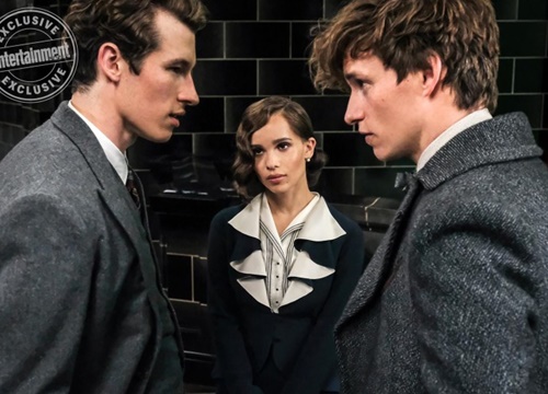 Đặt quá nhiều nút thắt nhưng không giải quyết thỏa đáng, 'Fantastic Beasts 2' khiến người hâm mộ Harry Potter thất vọng