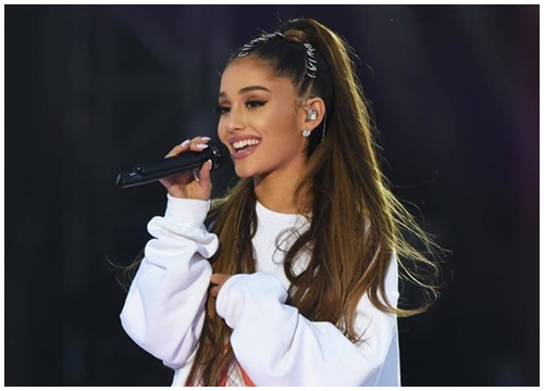 Điểm nhấn trên các BXH tuần qua: Ariana Grande lần đầu lên ngôi Hot 100; 'những ông vua' BTS ghi dấu cột mốc mới