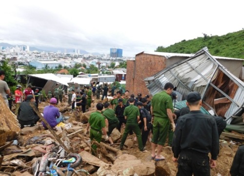 Nha Trang: Xác thứ 19 trong vụ sạt lở núi đã được tìm thấy